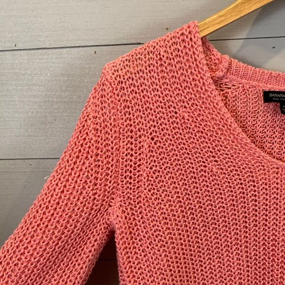 Banana Republic 100% Italian linen pink loose knit V-neck sweater size medium - Picture 4 of 8